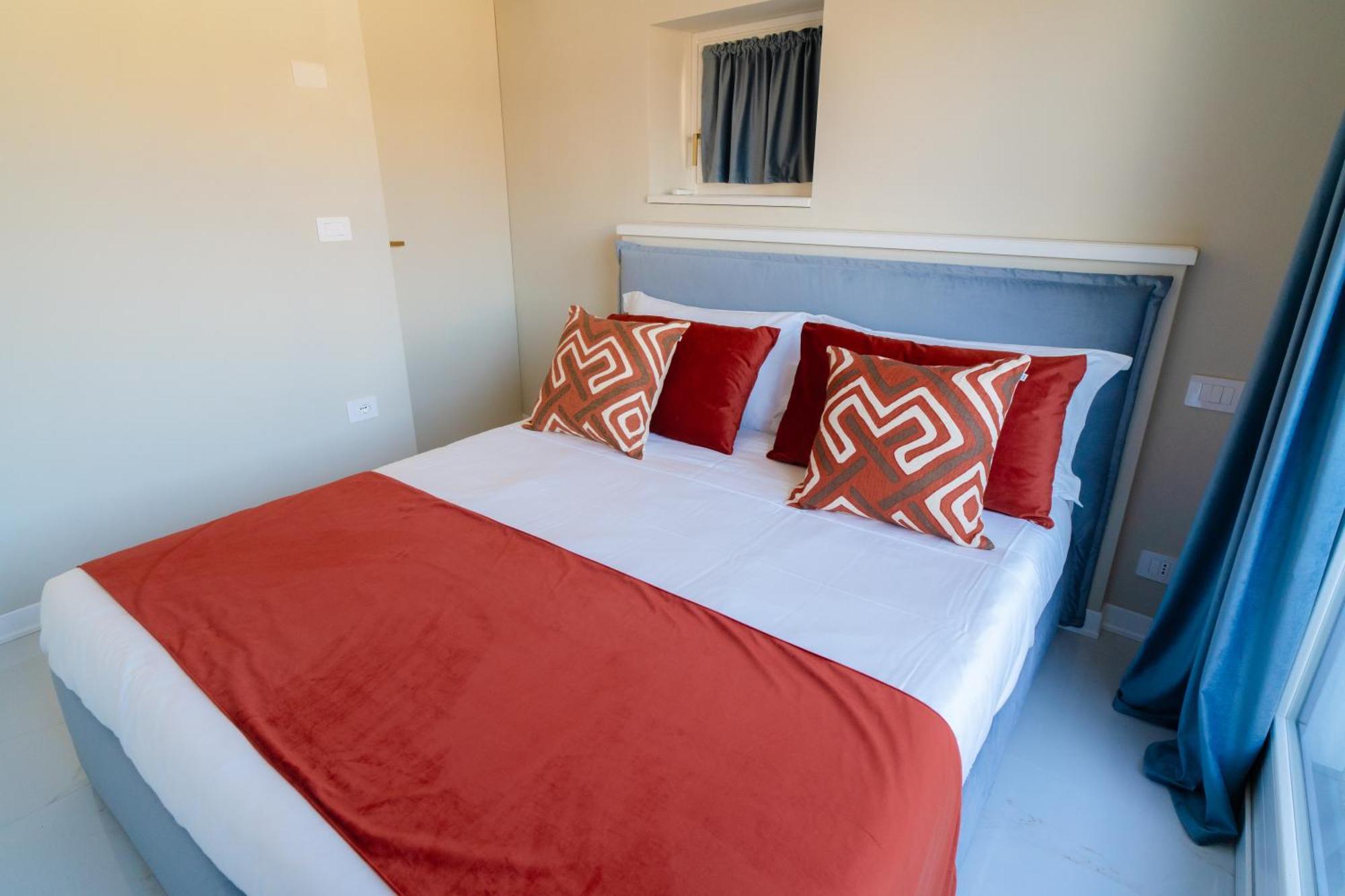 La Chartreuse Luxury Suites 파르마 외부 사진